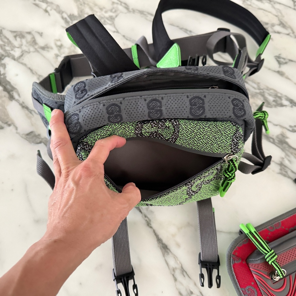 Gucci GG Nylon Backpack 721100 red and green‎ - Picture 7 of 14